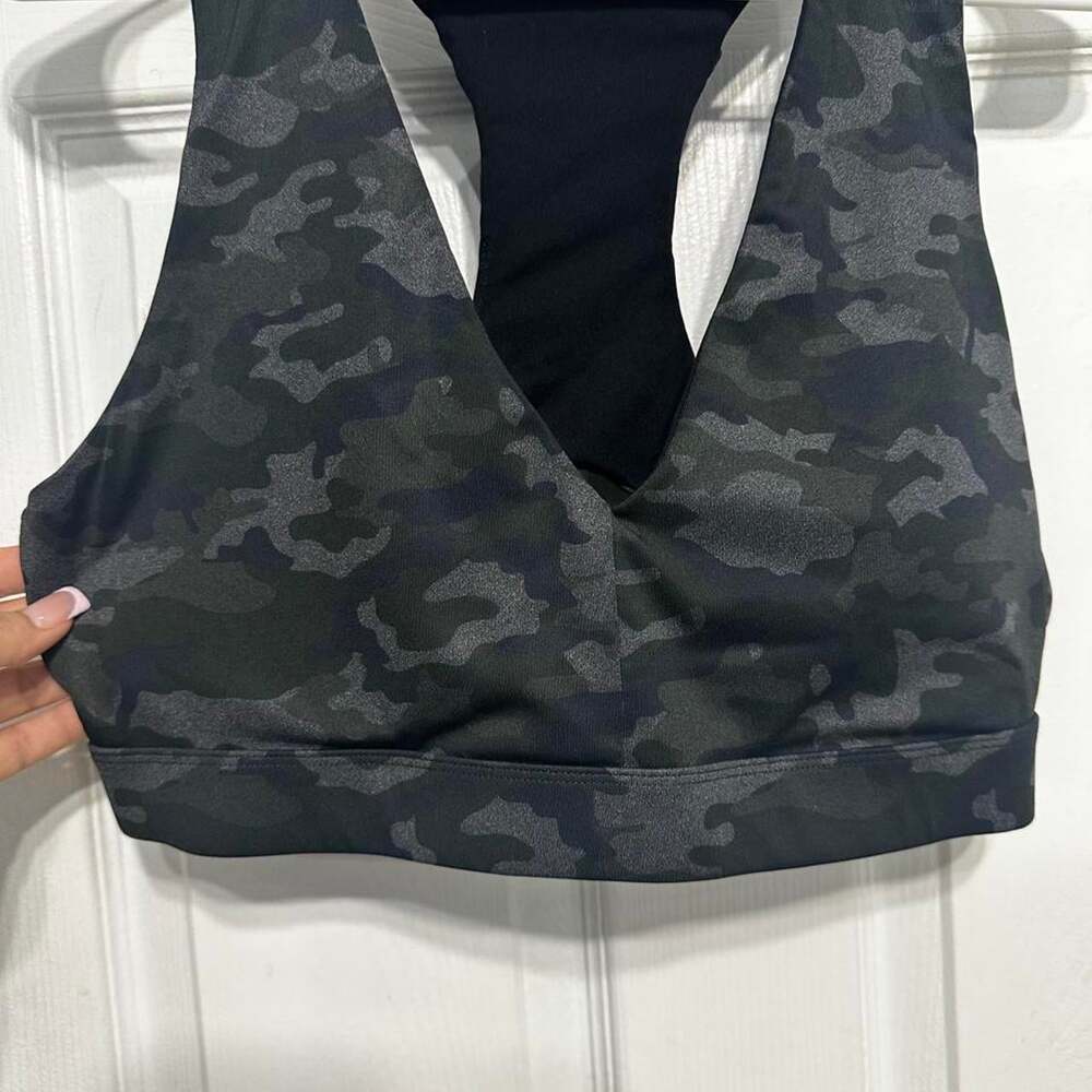 Fabletics Women's Black and Grey Bra